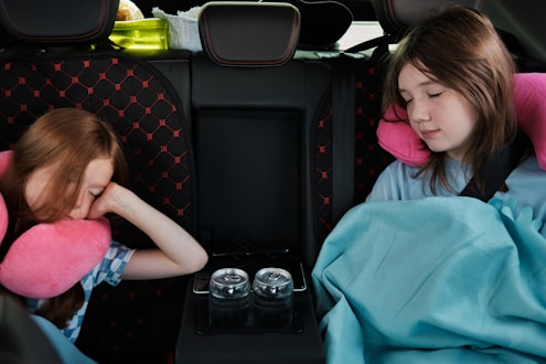 Autofurnish 5D Premium Custom Fitted Car Mats for Mahindra E6 2025